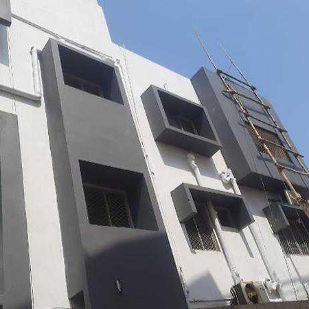 فندق Oyo Royal Ruby Enclave بوري المظهر الخارجي الصورة
